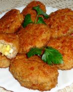 Мясные зразы с луком и яйцом