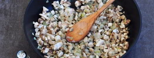 постные картофельные зразы с грибами. Шаг 6