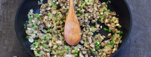 постные картофельные зразы с грибами. Шаг 7