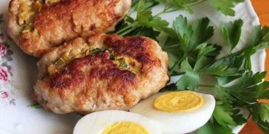 Зразы из свинины с яйцом