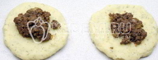 зразы картофельные с фаршем. Шаг 7