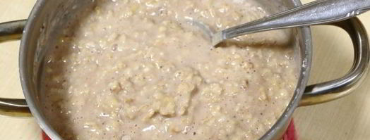 геркулесовая каша с бананом и орехами. Шаг 9