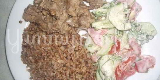 Бефстроганов и гречневая каша