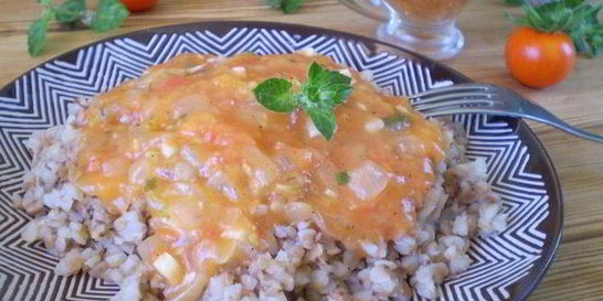 Гречка под соусом