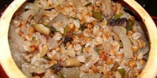 Гречка с грибами в горшочке