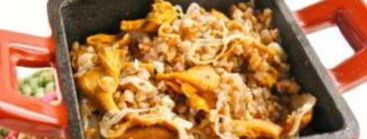 гречка с лисичками в горшочках. Шаг 6