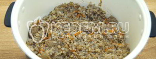 гречка с мясом в мультиварке. Шаг 7