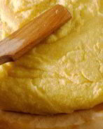 Полента по-итальянски с горгонзолой и чесноком