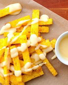 Полента с сырным соусом