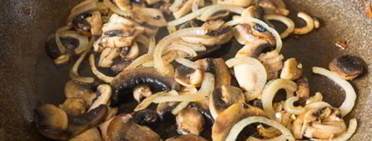 утренняя полента с грибами и яйцом пашот. Шаг 4