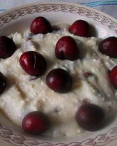 Манная каша с изюмом