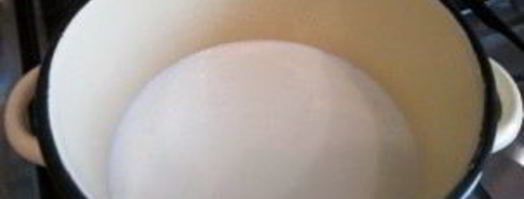 манная каша с изюмом. Шаг 3