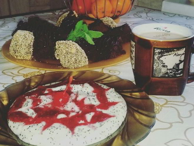 Рецепт манной каши с малиновым вареньем