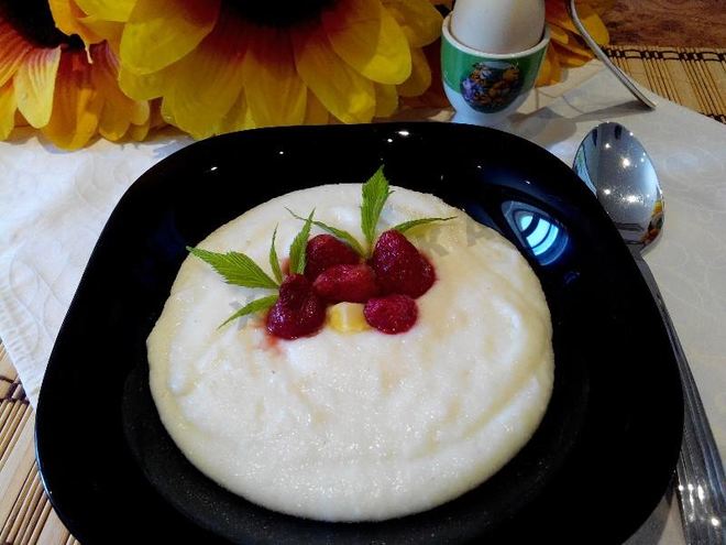 Рецепт манной каши в мультиварке на молоке и воде