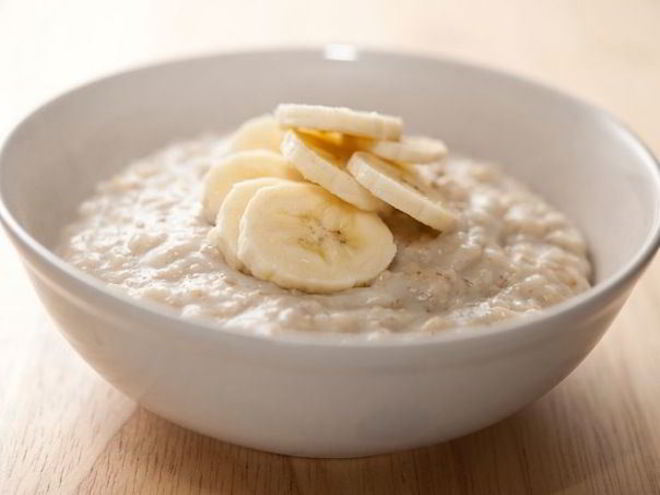 Рецепт овсяной каши на молоке с бананом