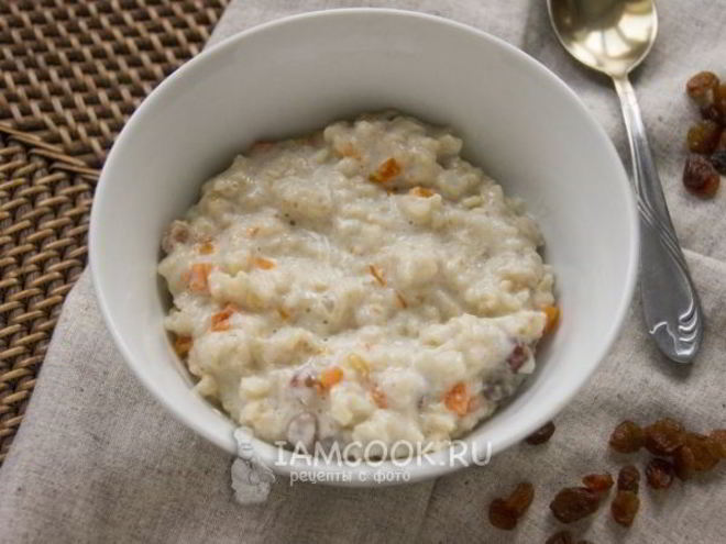 Рецепт овсяной каши на молоке с тыквой и изюмом