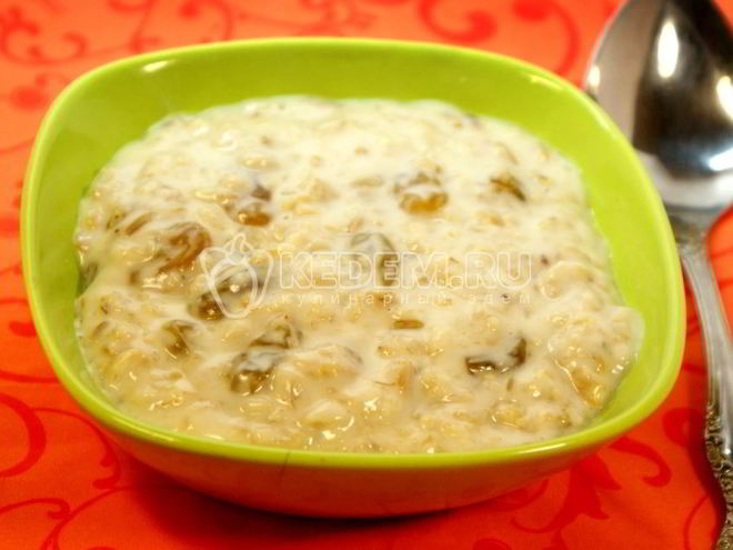 Рецепт овсяной каши с изюмом