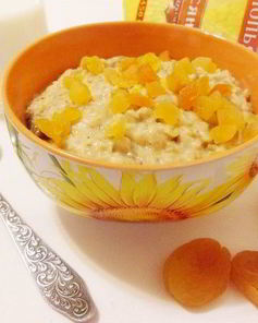 Овсяная каша с сухофруктами