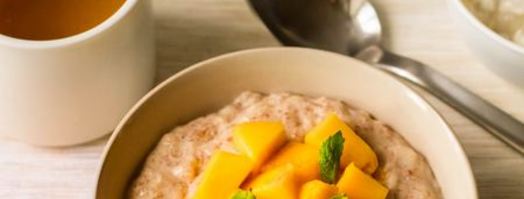 овсяная каша со сгущенкой и манго. Шаг 13