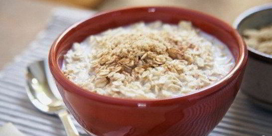 Овсянка с кефиром на завтрак