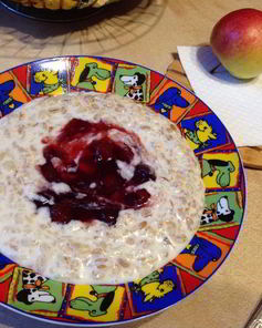 Овсянка с вареньем