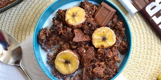 Шоколадная овсянка с бананом