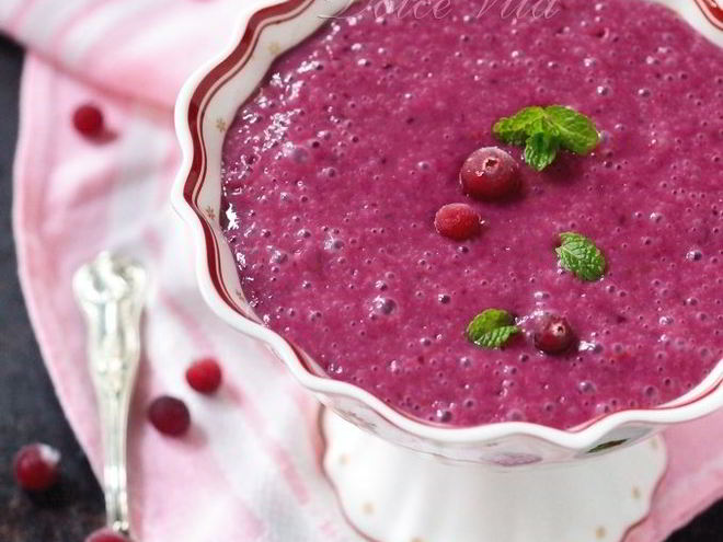 Рецепт взбитой овсяной каши с ягодами