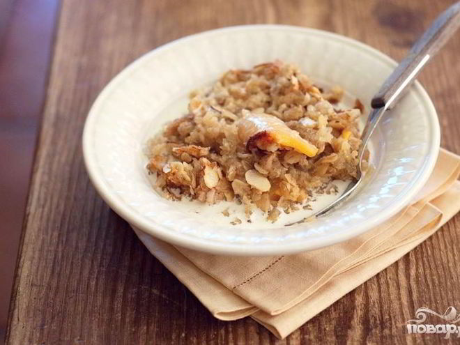Рецепт запеченной овсянки с фруктами и орехами