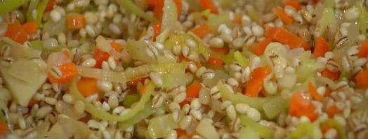 перловая каша с фасолью, тыквой и беконом. Шаг 9