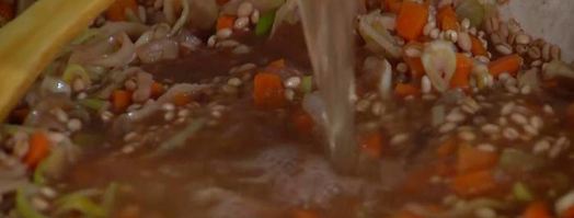 перловая каша с фасолью, тыквой и беконом. Шаг 10