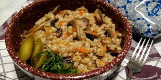 Перловая каша с грибами в духовке