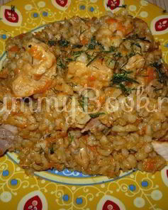 Перловая каша с томатом и курицей из мультиварки