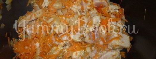 перловая каша с томатом и курицей из мультиварки. Шаг 4