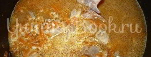 перловая каша с томатом и курицей из мультиварки. Шаг 7