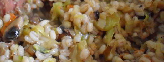 перловая каша с тушенкой, овощами и шампиньонами. Шаг 5