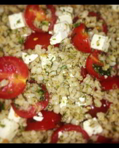 Перловка с фетой, томатами и укропом