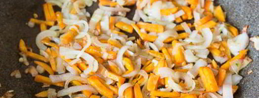 перловка с лисичками и овощами. Шаг 10