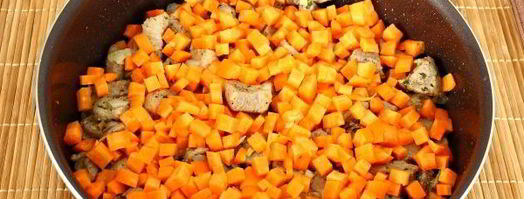 перловка с мясом в горшочке в духовке. Шаг 8