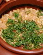 Перловка с мясом в горшочке