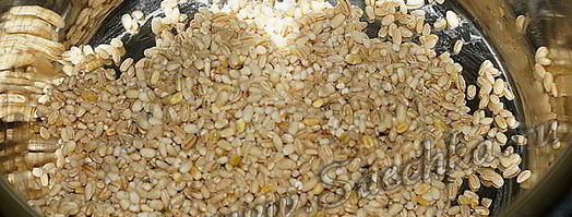 перловка с тушенкой в мультиварке steba. Шаг 4