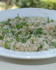 Перловка с зеленью и сыром