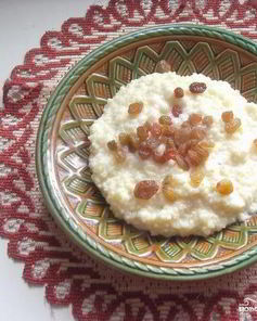 Пшенная каша с изюмом