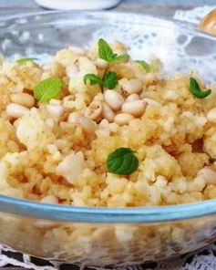 Пшенная каша с медом и кедровыми орешками