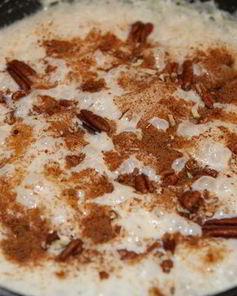 Рисовая каша с корицей и орехами пекан