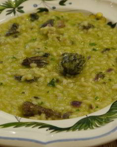 Рисовая каша со сморчками и зеленым горошком