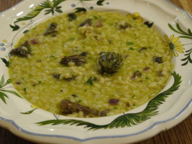 Рецепт рисовой каши со сморчками и зеленым горошком