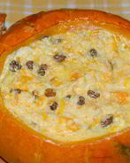 Рисовая каша в тыкве в духовке