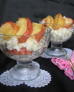 Сливочная рисовая каша с яблоками