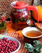 Бруснично-ромашковый чай с мятой