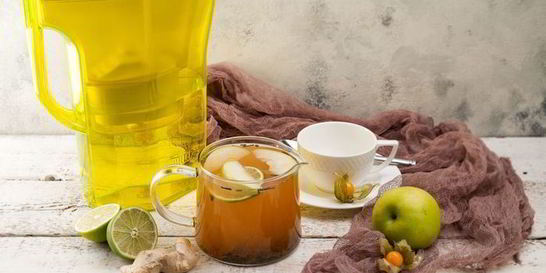 Имбирный чай с яблоком и лаймом